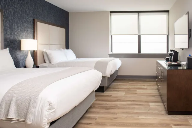 Standard, 2 Queen Beds, Haywood Park Hotel, Ascend Hotel Collection 2/6