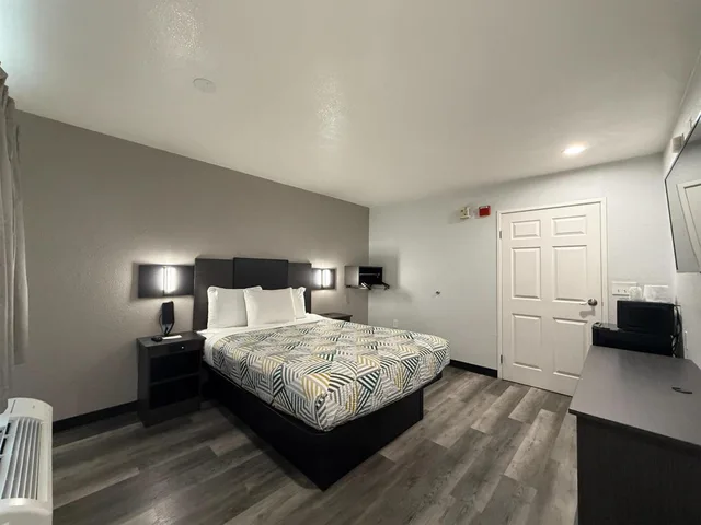 غرفة بسرير كوين لغير المدخنين، Motel6 Seattle, WA - South 1/10