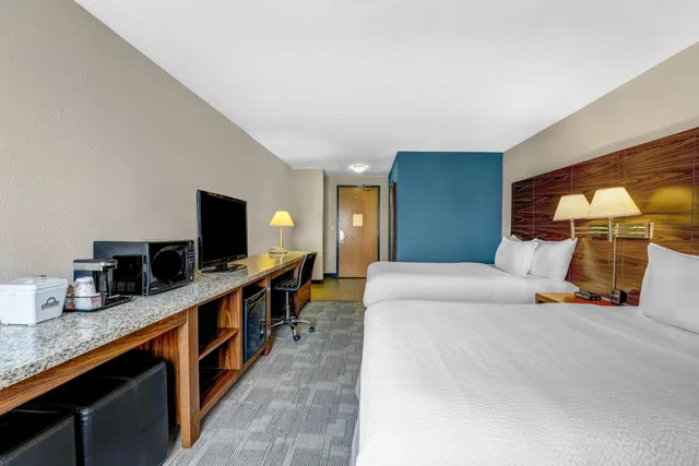 جناح بسرير كوين، Days Inn Red Deer 2/8