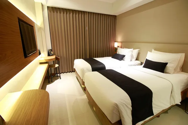 Star, Single, Queen Bed، Yellow Star Ambarukmo Hotel 8/10