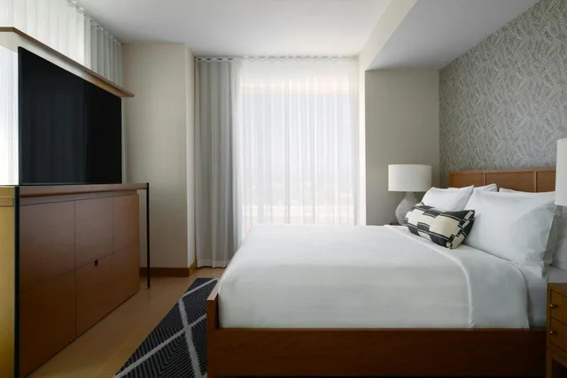 جناح رئاسي بسرير كينج بإطلالة على البحر بشرفة بغرفة نوم واحدة، Gaylord Pacific Resort & Convention Center 1/2