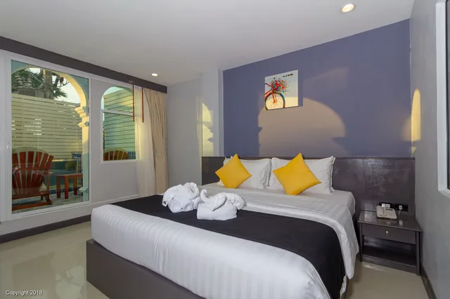 Deluxe, Double Bed, Pool Access، MODERN LIVING HOTEL 2/10