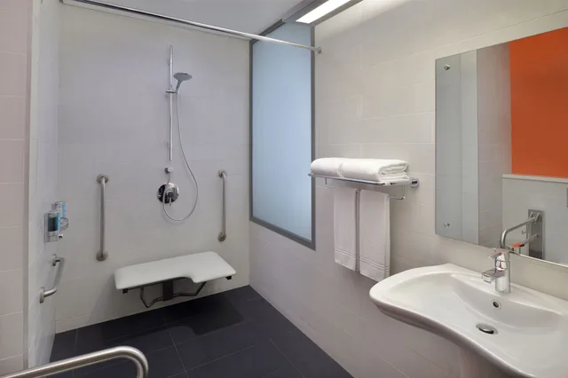 Aloft, 2 Double Beds، فندق ألوفت الظهران(Aloft Dhahran) 3/3