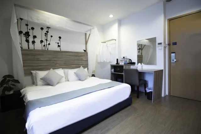 Connecting, 2 King Beds, Balcony, Victoria Hotel, a NuVe Group Collection 6/10