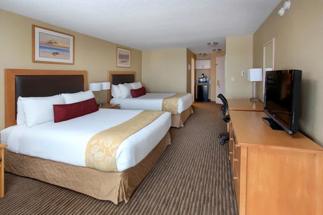 غرفة قياسية بسريرين كوين لذوي الإعاقة، Best Western Plus Ocean View Resort 5/10