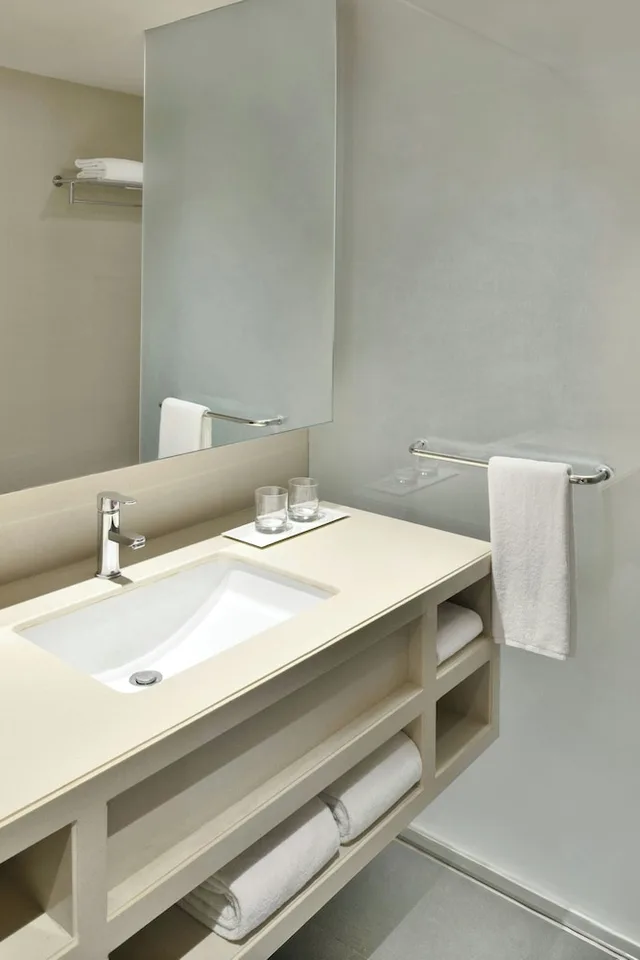 جناح تنفيذي بسرير كوين مع أريكة، Fairfield By Marriott Hyderabad Gachibowli 5/5