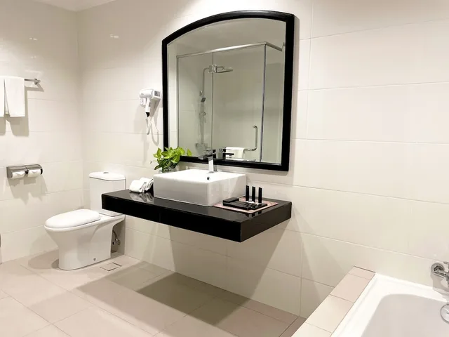 غرفة ديلوكس عائلية ثلاثية بثلاثة أسرّة، Grand Darul Makmur Hotel Kuantan 6/6