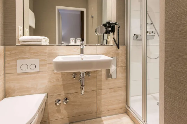 غرفة بسرير كوين، Best Western Plus Hotel St. Raphael 9/9