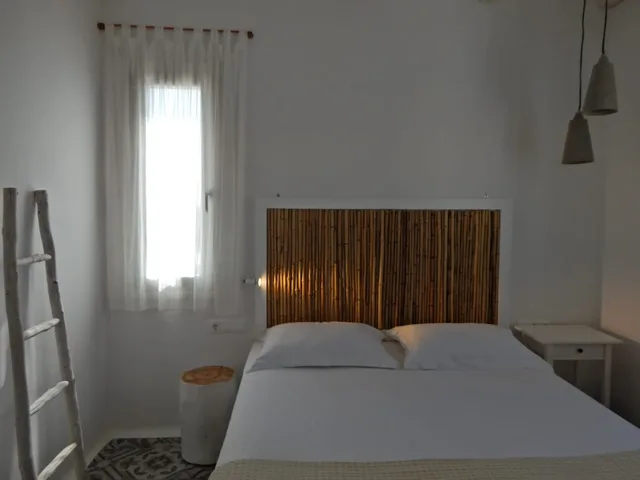 1 Bedroom, Deluxe, Apartment, Queen Bed, Sea View, 2 Sofa, Dolphin Kastraki Studios 2/9