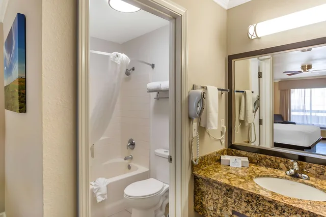 غرفة قياسية بسرير كينج، Best Western Heritage Inn Bakersfield 7/9