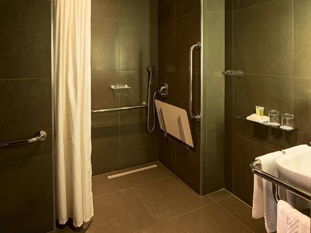 غرفة بسرير مزدوج وسرير فردي لذوي الإعاقة، Novotel Sorocaba 4/6