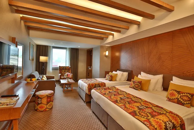 غرفة سوبيريور ثلاثية بسرير مزدوج وسرير فردي، Bof Hotel Uludag 1/5
