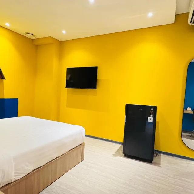 2 Bedrooms, Water Park, Family، Yellow Bee Resort Cililitan 2/6