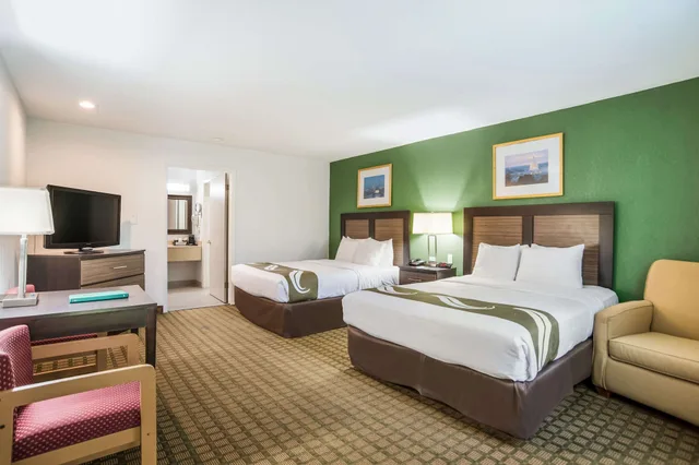 غرفة بسريرين مزدوجين لذوي الإعاقة، Quality Inn Mount Vernon 3/5