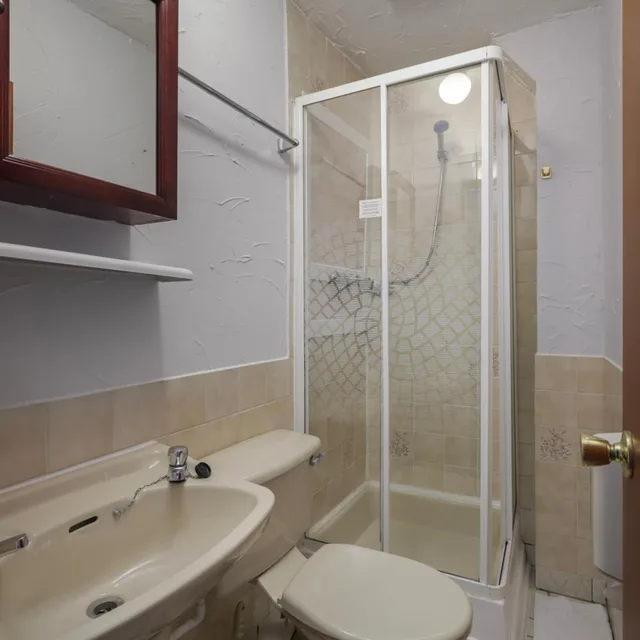 غرفة بسرير كينج، Royal Oakwell Hotel 9/10