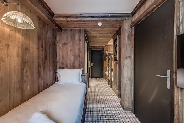 Room, Quintuple, King Bed, 2 Bunk Beds, Sofa, LE VAL D'ISERE 2/4