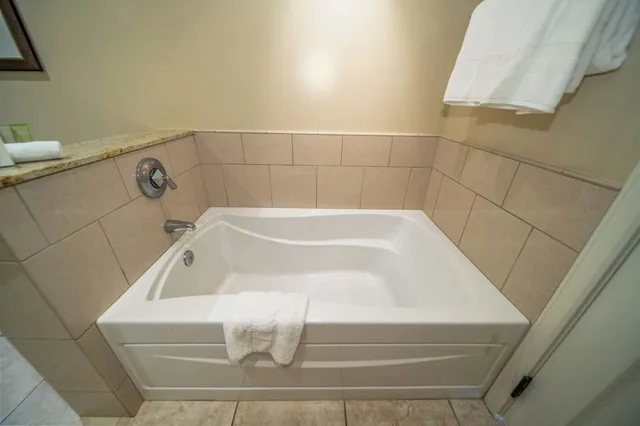 2 Bedrooms, Suite, 2 King Beds, Ocean View, 2 Bathrooms، OUTRIGGER Honua Kai Resort & Spa 4/5