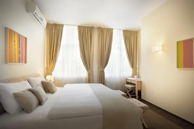 شقة بسريرين كينج بإطلالة على البحر بغرفتي نوم مع أريكة، REMISENS VILLA BELVEDERE 2/4