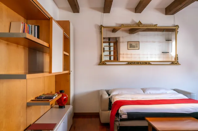 شقة، Palazzo San Luca 6/9