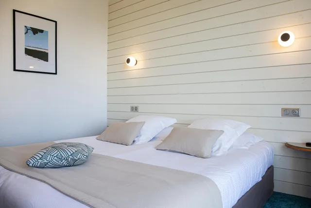 غرفة بسرير مزدوج بشرفة، Grand Hotel Du Lido 1/10