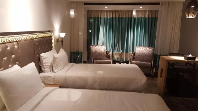 غرفة تنفيذية بسرير مزدوج، Peninsula Redpine Mumbai 2/2