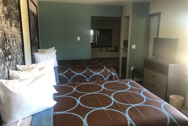 غرفة بسريرين كوين، Hotel Blue Spring 1/2