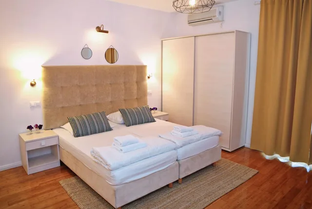 غرفة عائلية، HOTEL DELFIN 7/10