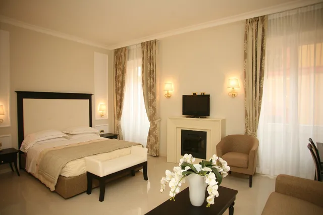 Deluxe room City Views, Hotel Miramare and Spa 1/1