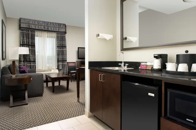 غرفة بسريرين كوين مع أريكة، Hampton Inn & Suites Athens-I-65 (Huntsville Area) 7/8