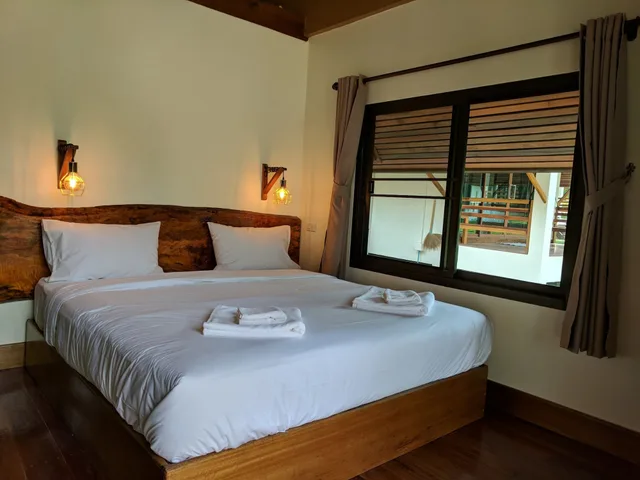 غرفة قياسية بسرير كينج، Phayamas Private Beach Resort 2/6