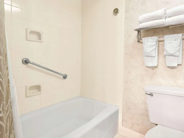 غرفة قياسية رباعية، Best Western Potomac Mills 3/3