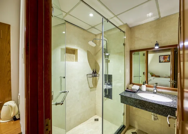 غرفة سوبيريور بسرير كوين، The Noble Swan Saigon 10/10