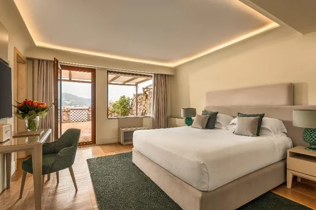 Executive, Suite, Double Bed, Sea View, Atlantis Bay VRetreats 1/3