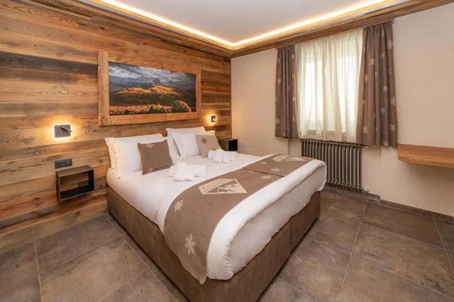 Room, Double Bed, Hermitage 2/6