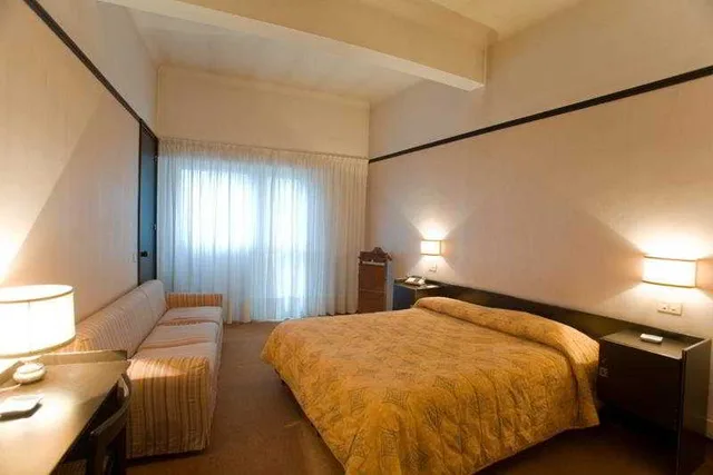 غرفة بسرير مزدوج أو سريرين منفصلين بإطلالة على البحر، Hotel La Conchiglia 1/1
