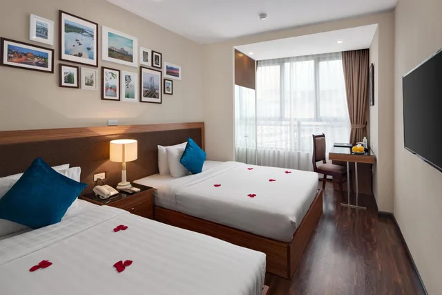 جناح، Golden Moon Suite Hotel 3/7