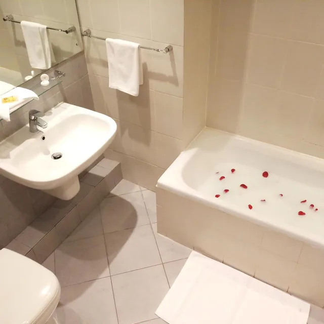 غرفة ديلوكس بسرير مزدوج أو سريرين منفصلين، ORIENTAL PALACE HOTEL 5/6