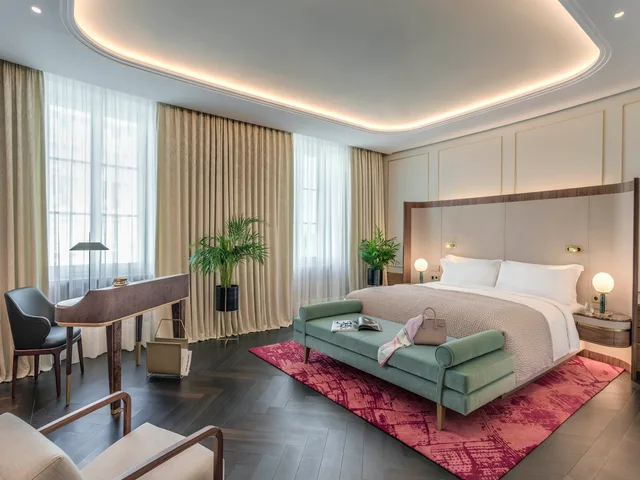 Raffles, RAFFLES EUROPEJSKI WARSAW 2/7