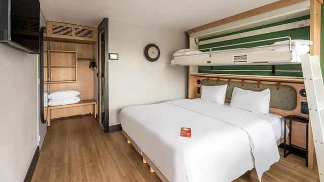 Standard, Multiple Beds، Campanile NATURE - Bordeaux Lac 1/7