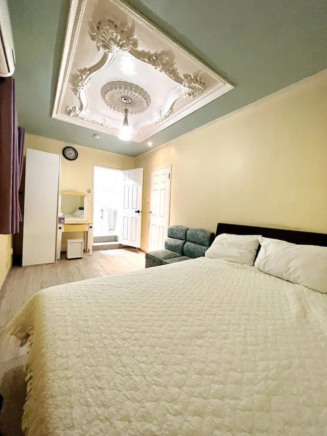 غرفة ديلوكس بسريرين منفصلين وسرير كينج بإطلالة على المدينة بغرفة نوم واحدة، Daora Guest House 2/4