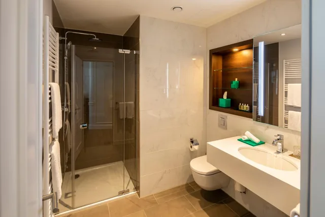 غرفة ديلوكس بغرفة نوم واحدة، Fraser Suites Hamburg 7/7