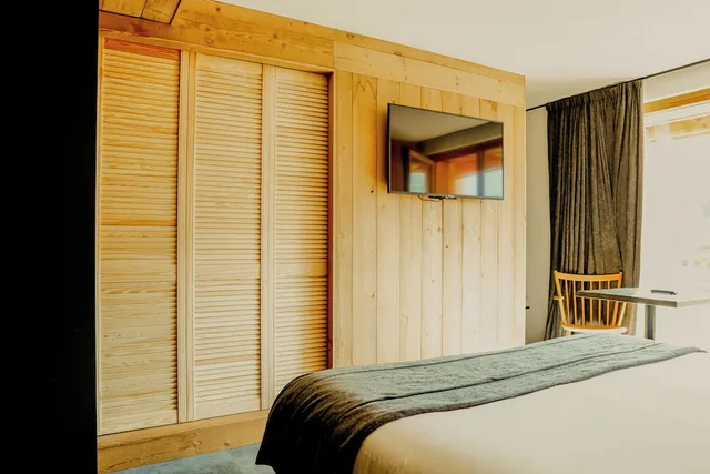 Deluxe, Quadruple, King Bed, Bunk Bed, Valley View, Hot Tub, Lodji Hotel 3/9