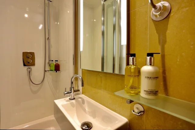 غرفة سوبيريور بسرير كينج، Sheridan Guest House 3/3