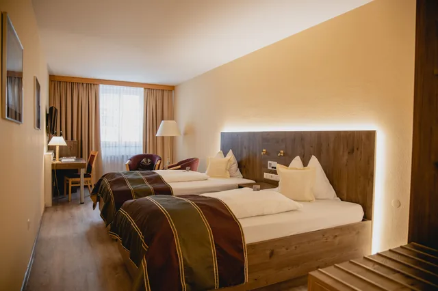 Queen Bed, Hotel Residenz Passau 1/1