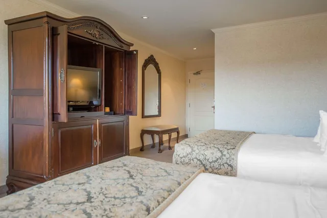 Room, 2 Queen Beds, St Christophe Hotel Spa Ascend Hotel Collection 1/3