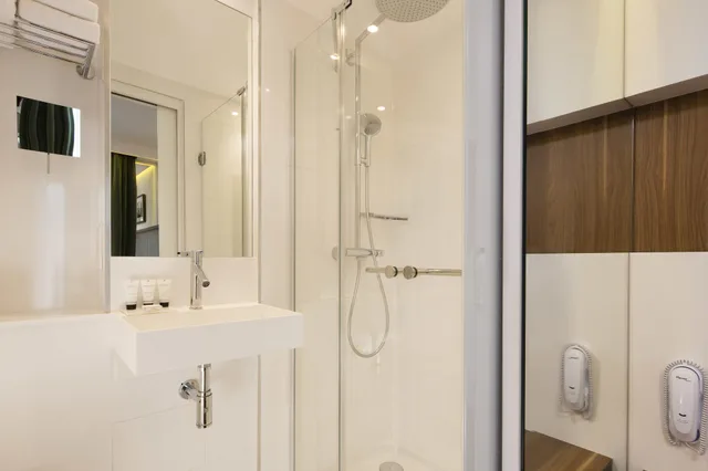 غرفة سوبيريور بسرير مزدوج، Hotel Eiffel Turenne 3/3