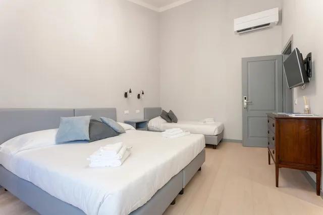 غرفة ديلوكس ثلاثية بسرير مزدوج وسرير فردي، Santo Spirito Venti 2/3