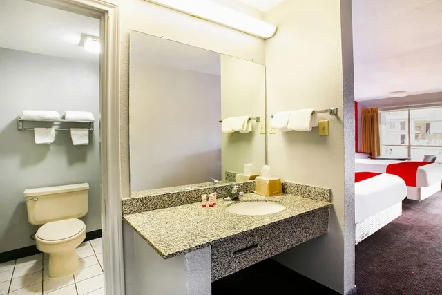 Two Full Bed Smoking، OYO Hotel Texarkana North Heights AR Hwy I-30 4/5
