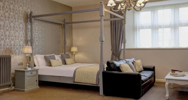 غرفة قياسية بسرير مزدوج، Walworth Castle Hotel, BW Signature Collection 7/10