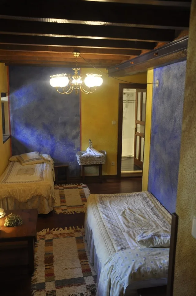 غرفة رباعية بسريرين منفصلين، Hotel Peñalba 2/6